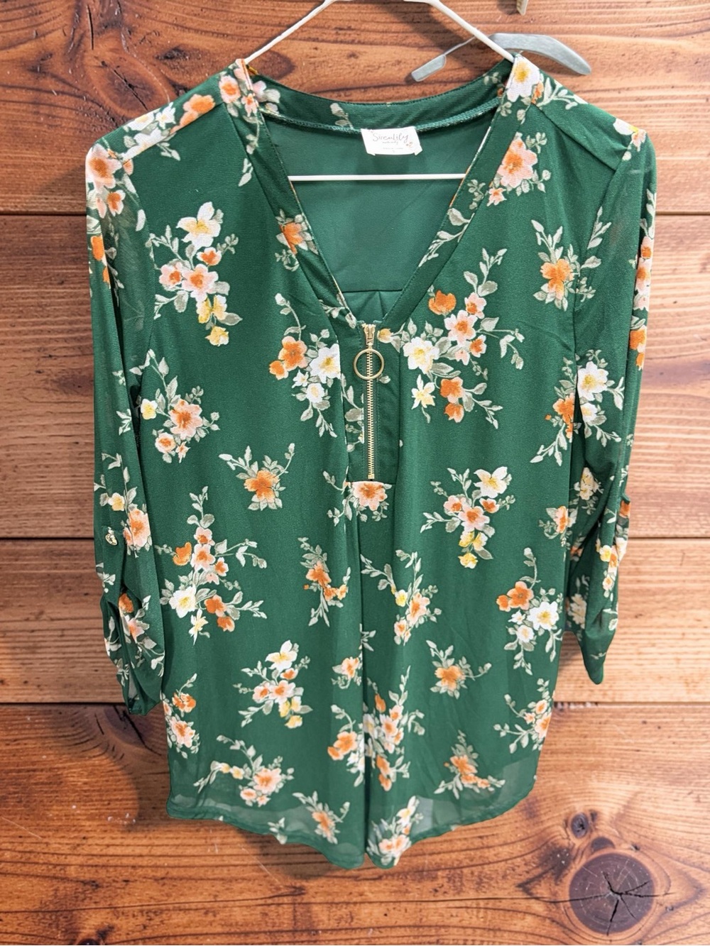 Green Floral Zip-Front V-Neck Blouse